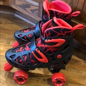 Adjustable size Roller Skates